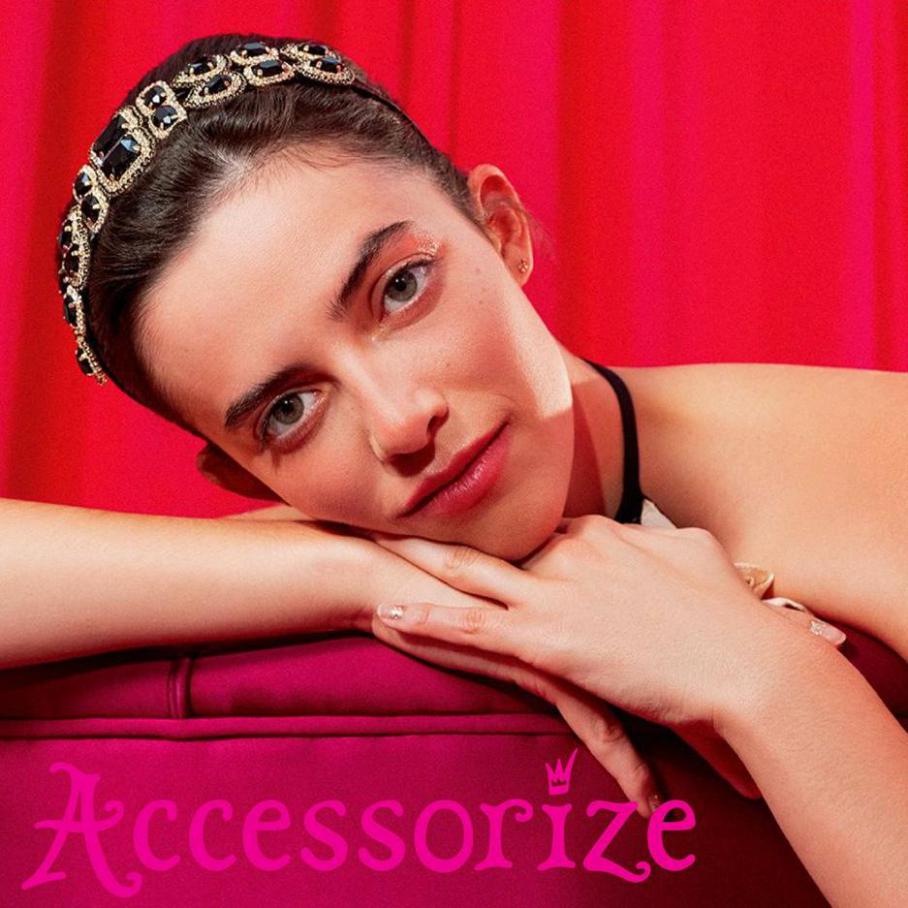 Women collection . Accessorize (2021-02-14-2021-02-14)