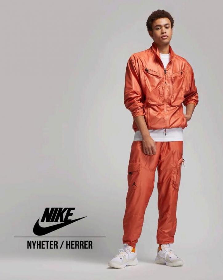 Nyheter / Herrer. Nike (2022-06-20-2022-06-20)